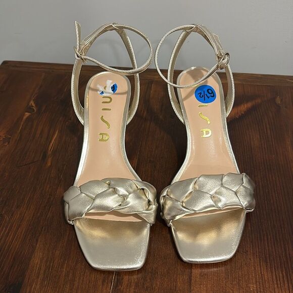 NWOT Unisa Braided Gold Ankle Strap Heels Size 6.5 - Picture 2 of 9